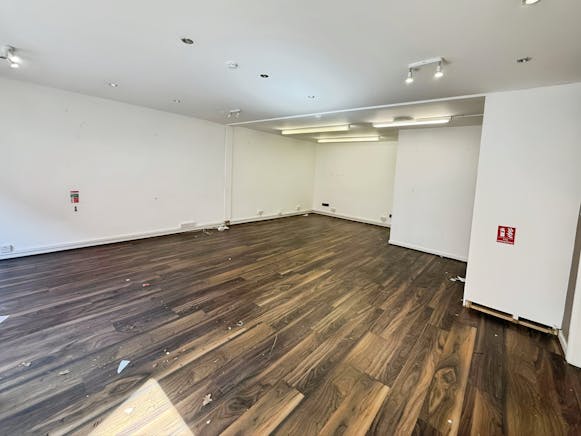 6 Chipping Row, Chelmsford, Office / Retail To Let - eec3dd61IMG20250619WA0003.jpg