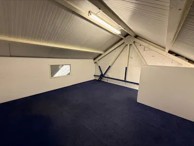 Unit 10 Stirling Industrial Centre, Borehamwood, Light Industrial / Warehouse To Let - processed-DD3AD64A-68C9-4164-95BF-C4EDF4924D4D.jpeg