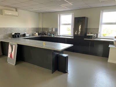 Units 3-6 WHITTLE COURT, Stoke-on-trent, Investment / Office For Sale - 10.jpg