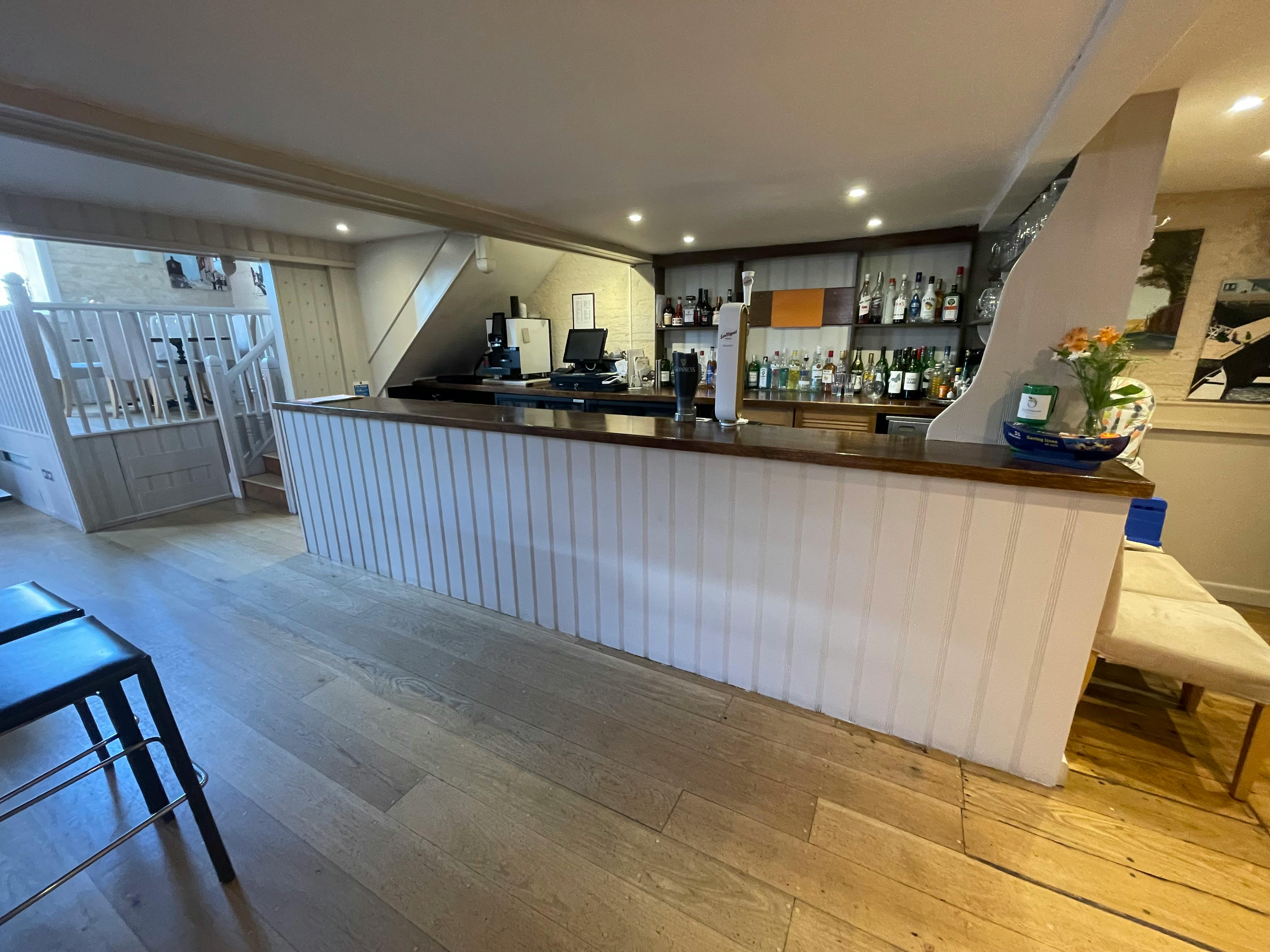 Retail/Shop in Lymington - photo 4