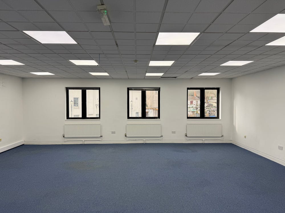 First Floor, 8 The Wharf - IMG_9490.jpeg