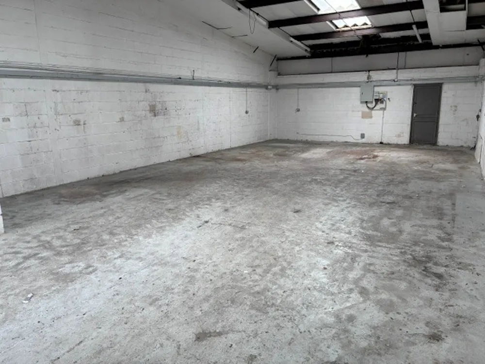 Unit 6 - Taylor St Bury1.jpg