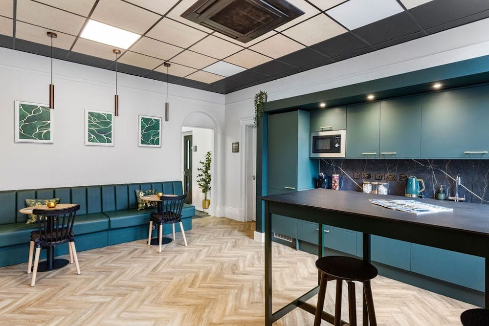 18 Bennetts Hill - 1.jpg