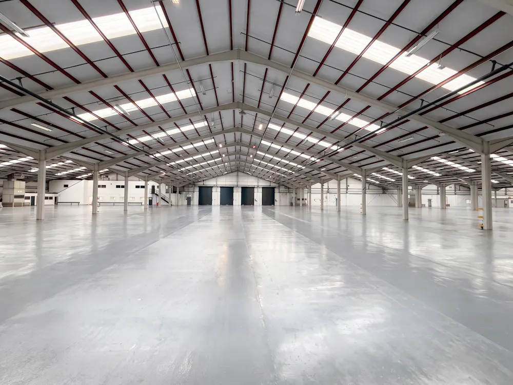 Number 1 Building - Rushden Internals.jpg