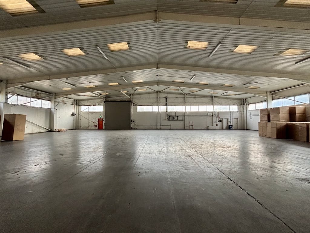 15 16 Albone Way Biggleswade Warehouse Internal