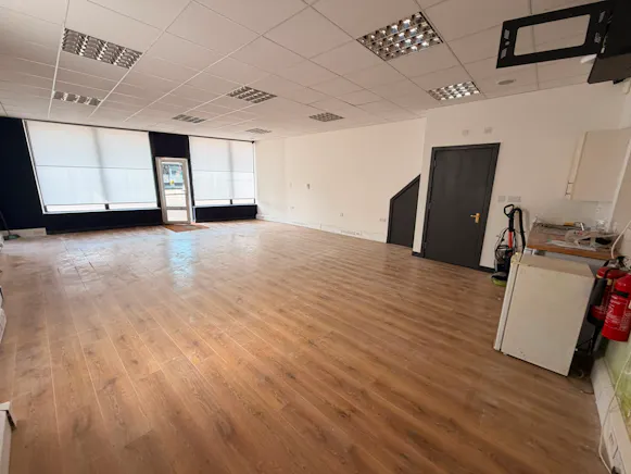 959 London Road, Leigh-on-Sea, Office To Let - WhatsApp Image 2026-07-24 at 10.05.41 (1).jpeg