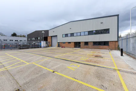 Unit 1 Odhams Trading Estate, Watford, Industrial / Warehouse To Let - Oddhams EXT - 2026-03.jpg