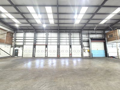 Unit 4 Suthers Street, Oldham, Industrial/Logistics To Let - 20241126_103010.jpg