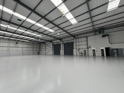 Unit D Valley Park, Watford, Industrial / Light Industrial / Warehouse To Let - IMG_0549.jpg