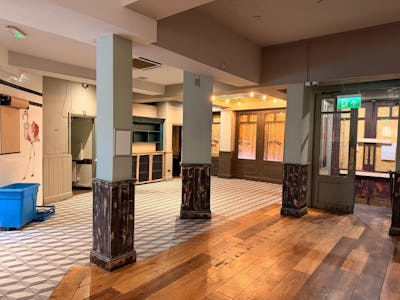 120-123 Oxford Road, High Wycombe, Retail To Let - 20260331_135755000_iOS 6.jpg