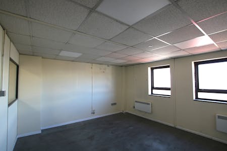 Unit 3 Stepnell Reach, Hamworthy, Industrial / Storage To Let - IMG_3426.JPG