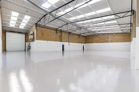 Unit 2 Heathlands Industrial Estate, Heathlands Close, Twickenham, Industrial/Logistics / Trade Counter / Industrial / Warehouse To Let - 107834_Unit 2 Heathlands Industrial Estate-21_low.jpg