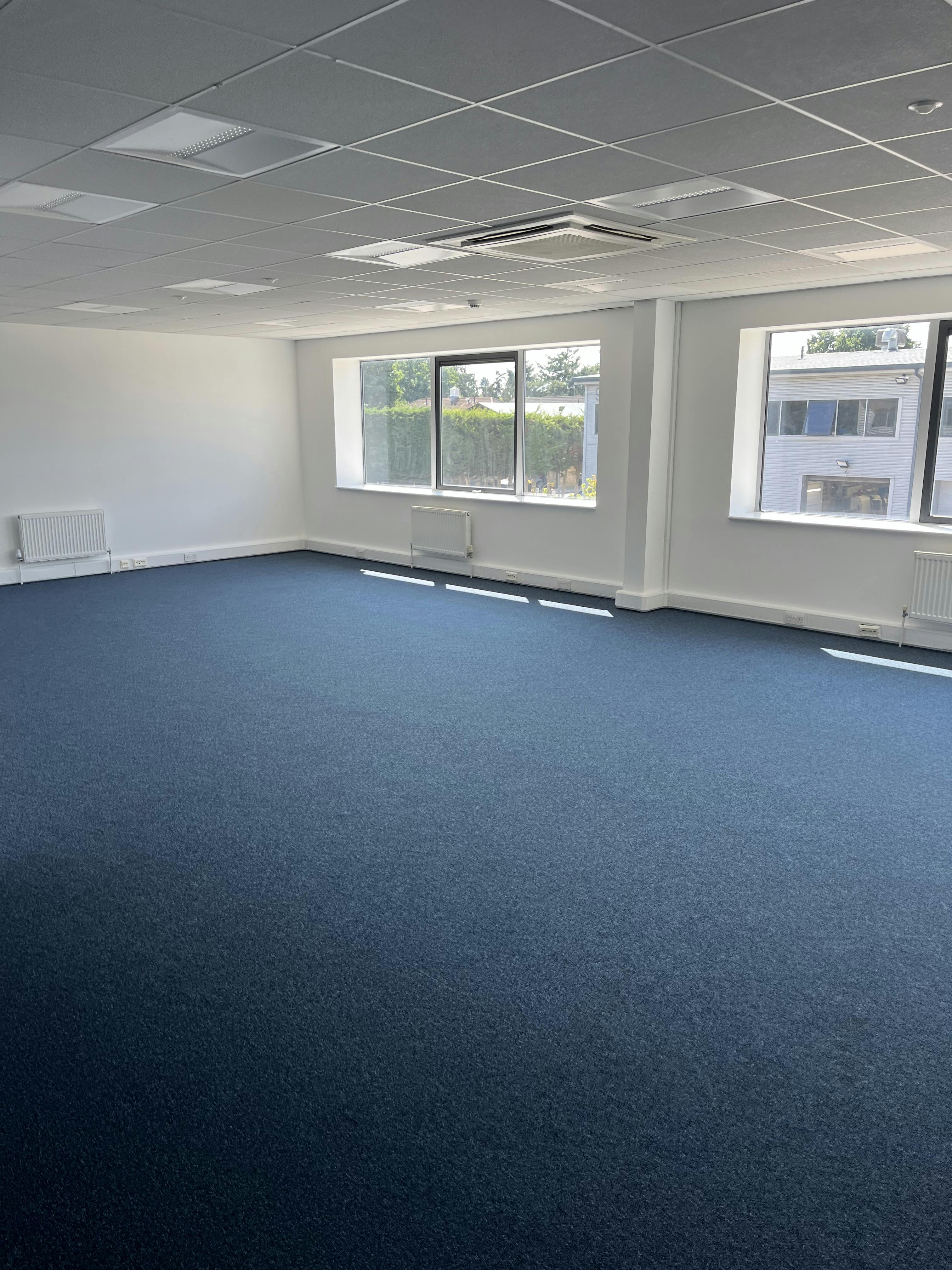 Unit 2, Oyster Park, Chertsey Road, Byfleet, Warehouse & Industrial To Let - IMG_1716.jpg