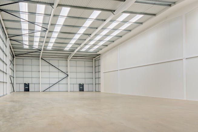 Unit 13, Vantage 41, Aston Clinton, Industrial To Let - 8621189-interior06-800.jpg
