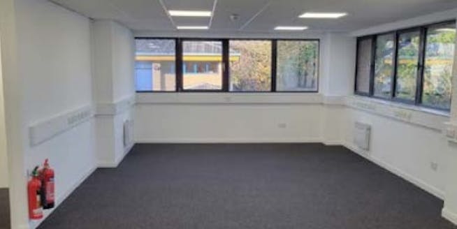 Unit 76 Powder Mill Lane, Dartford, Industrial To Let - Dartford - 76 Powder Mill office.jpg