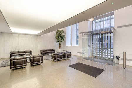 Mezzanine, 68 Cornhill, London, Office To Let - 8562168interior32.jpg