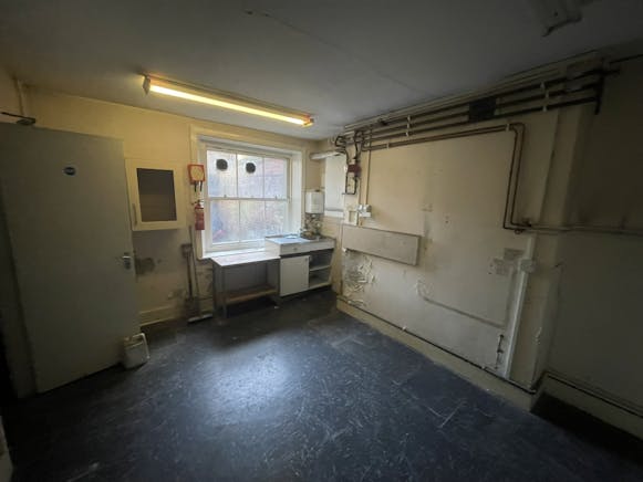 51 Havelock Road, Hastings, Office To Let - IMG_3763.JPEG