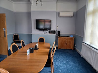 40 West Street, Reigate, Office To Let - GF Meeting Room.jpg