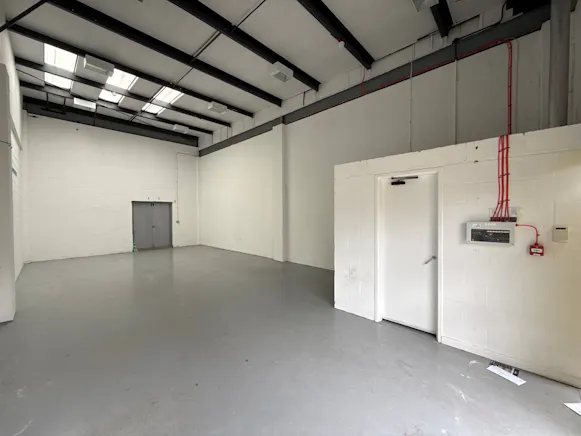 Unit 18A Ash, Kembrey Park,, Swindon, Industrial To Let - 3.jpg
