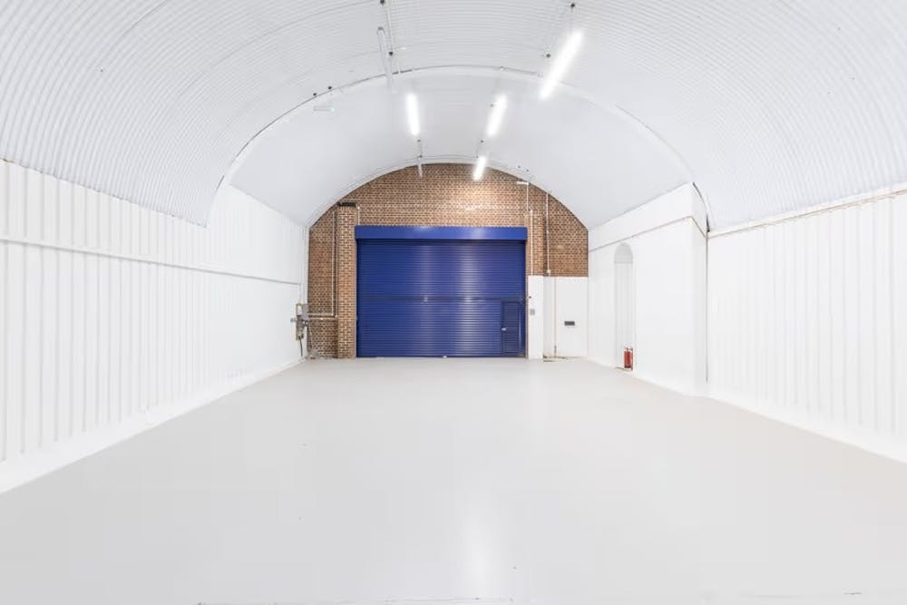 Arches 30 and 33 London Stone Business Estate - f6x16oc8.png