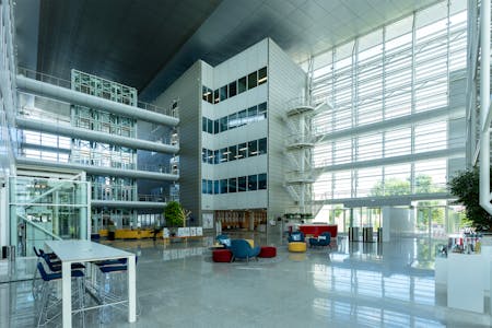 Edifício Francisco Pinto Balsemão, Rua Calvet de Magalhães 242, Paço de Arcos, Office To Let - 003.jpg