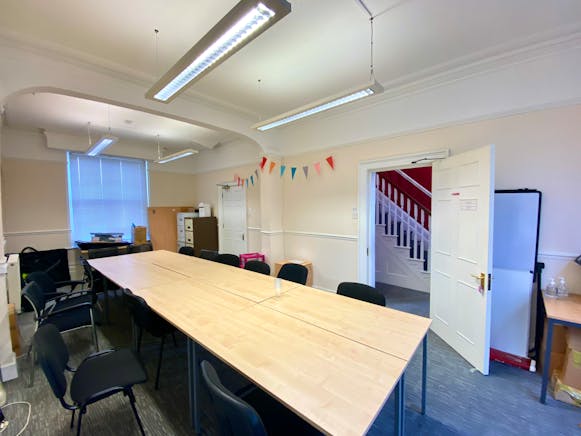 2 Park Terrace, 101 Park Street, Luton, Office To Let - IMG_1901.JPG