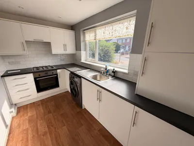 8 Tye Common Road, Billericay, Residential House For Sale - WhatsApp Image 2026-08-17 at 11.55.30 (8).jpeg