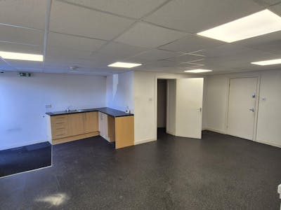 Unit 2 - 5, Stockport, Industrial/Logistics / Investment / Office To Let / For Sale - 20260303_124143.jpg