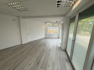 Unit 17 Clovelly Works Chelmsford Road, Rawreth, Office / Retail To Let - 5eafe005-8d42-4b64-9ff1-b8cc4a509ab3.jpg