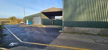 Bullhousen Farm, Shaftesbury Road, Woking, Investments / Industrial / Warehouse For Sale - LEFT TO RIGHT UNITS 10B 19 20  15  TOWARDS FIELD FOR SALE.JPG