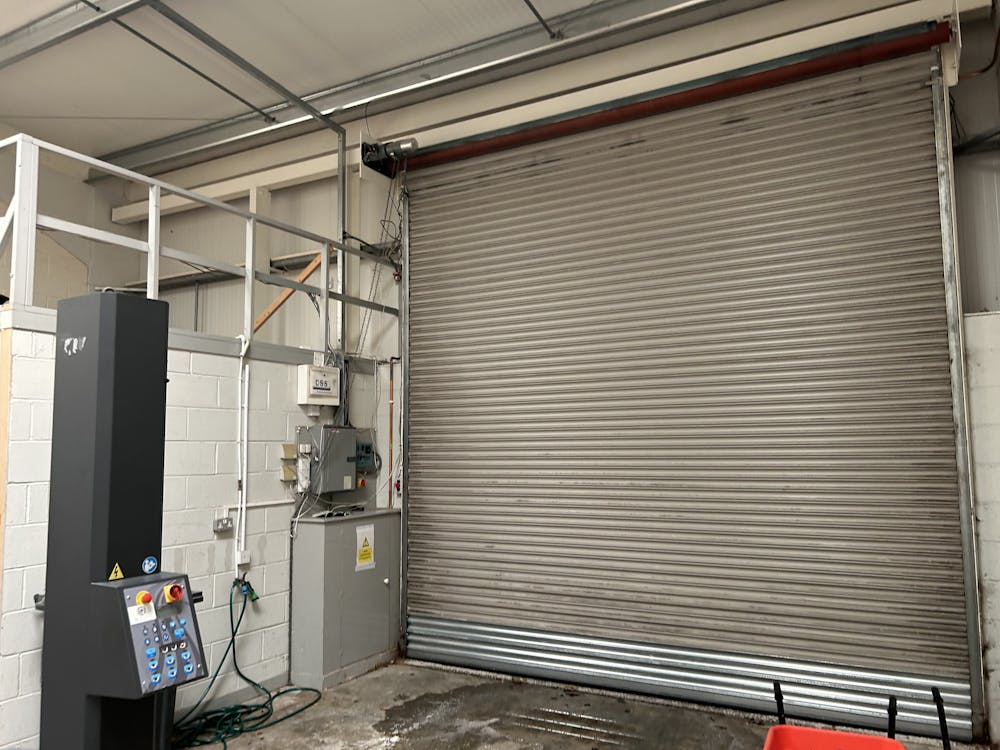 Unit 4, Cloberfield Industrial Estate - IMG_0848.JPG
