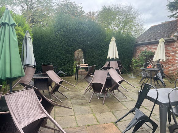 1 & 2 Clieve Cottages, Cookham, Investment / Retail For Sale - IMG_4868.JPG