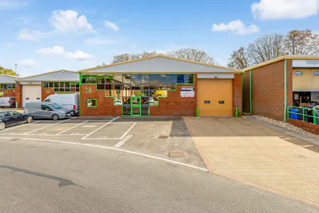 Unit 20, Shepperton Business Park, Shepperton, Industrial / Warehouse To Let - 115557_Unit-20-Shepperton (1)_low.jpg