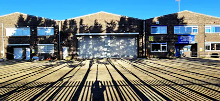 Unit 3 & Unit 5, Lancing Business Park, Lancing, Industrial To Let - 20251121_120651(0) - Edited.jpg