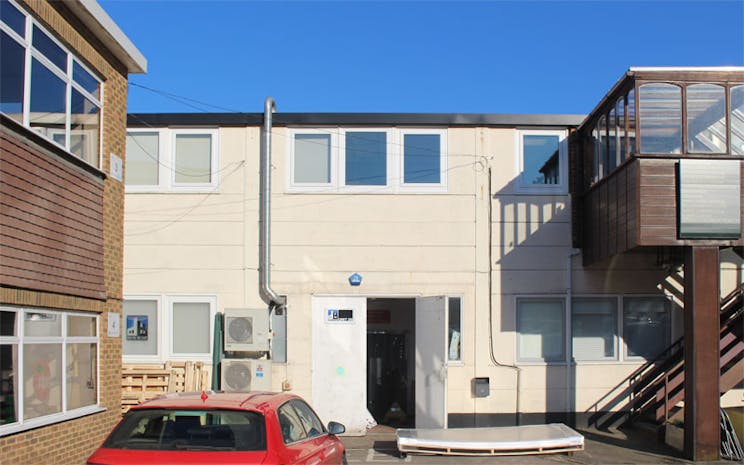 Lansbury Business Estate, Lower Guildford Road, Woking, Offices / Warehouse & Industrial To Let - unit24597800.jpg