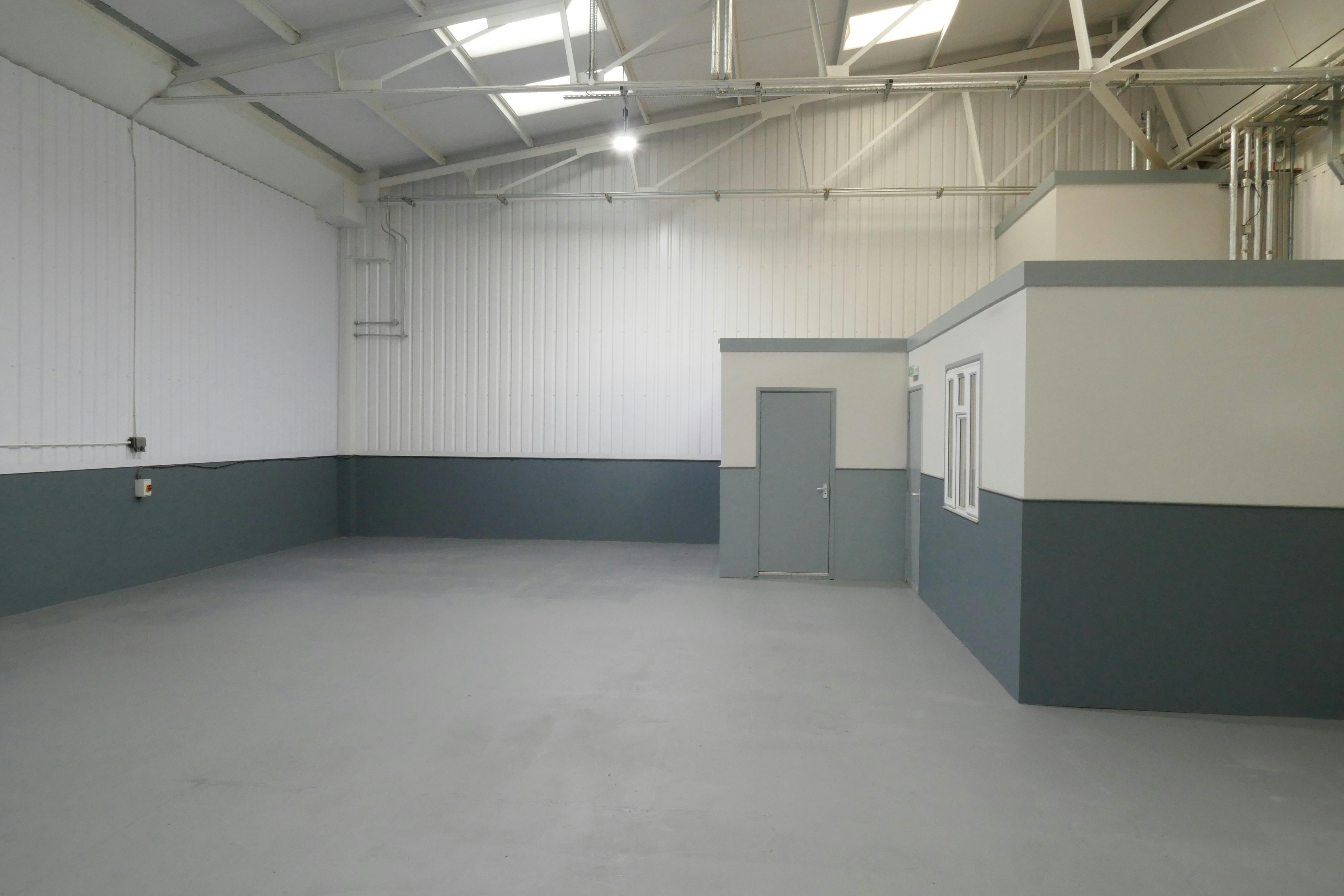 Unit 2, Harlow, Industrial To Let - P1060360.JPG