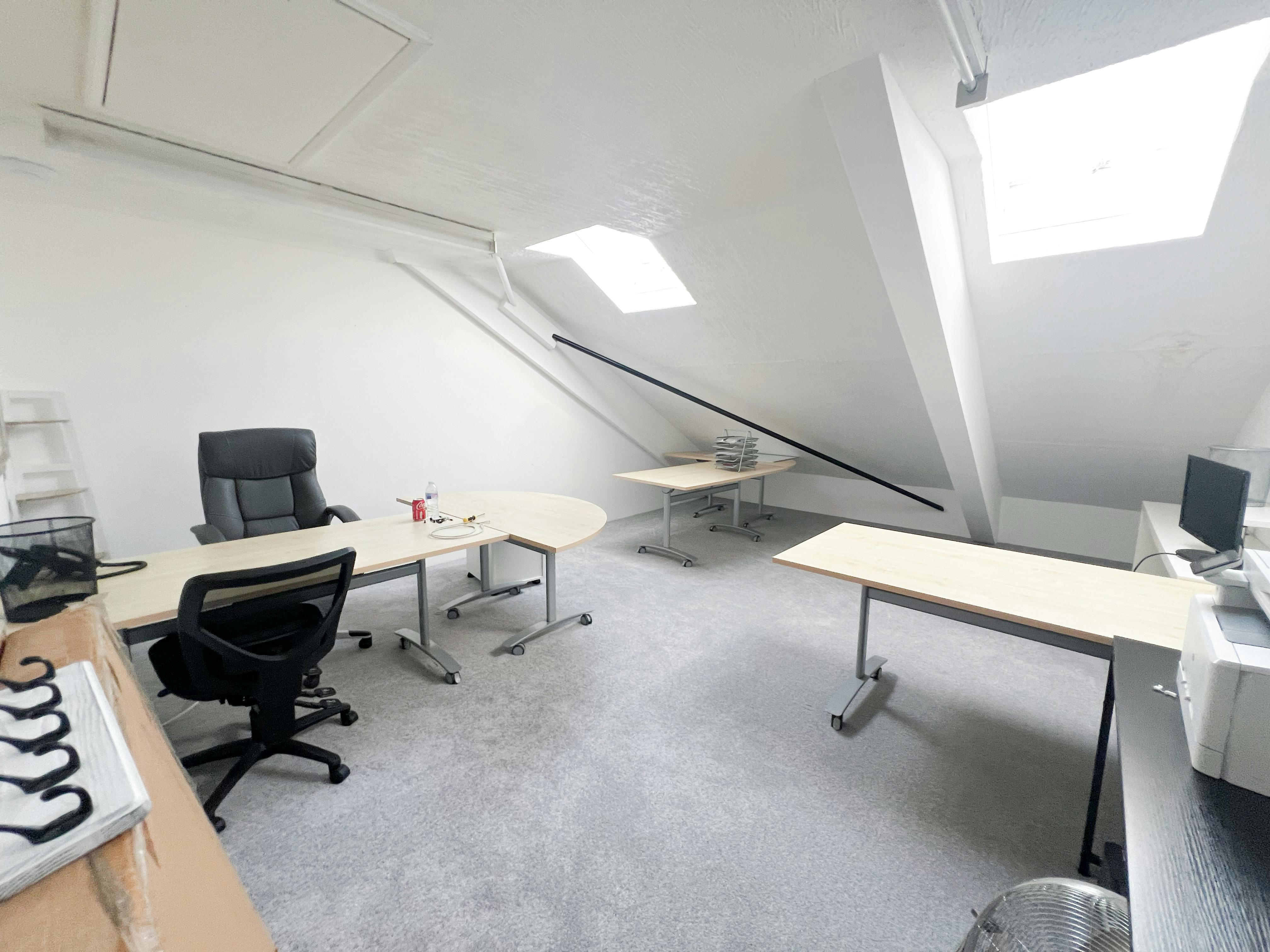 Unit 18 Golding Barn Industrial Estate, Small Dole, Office To Let - IMG_9038.jpg