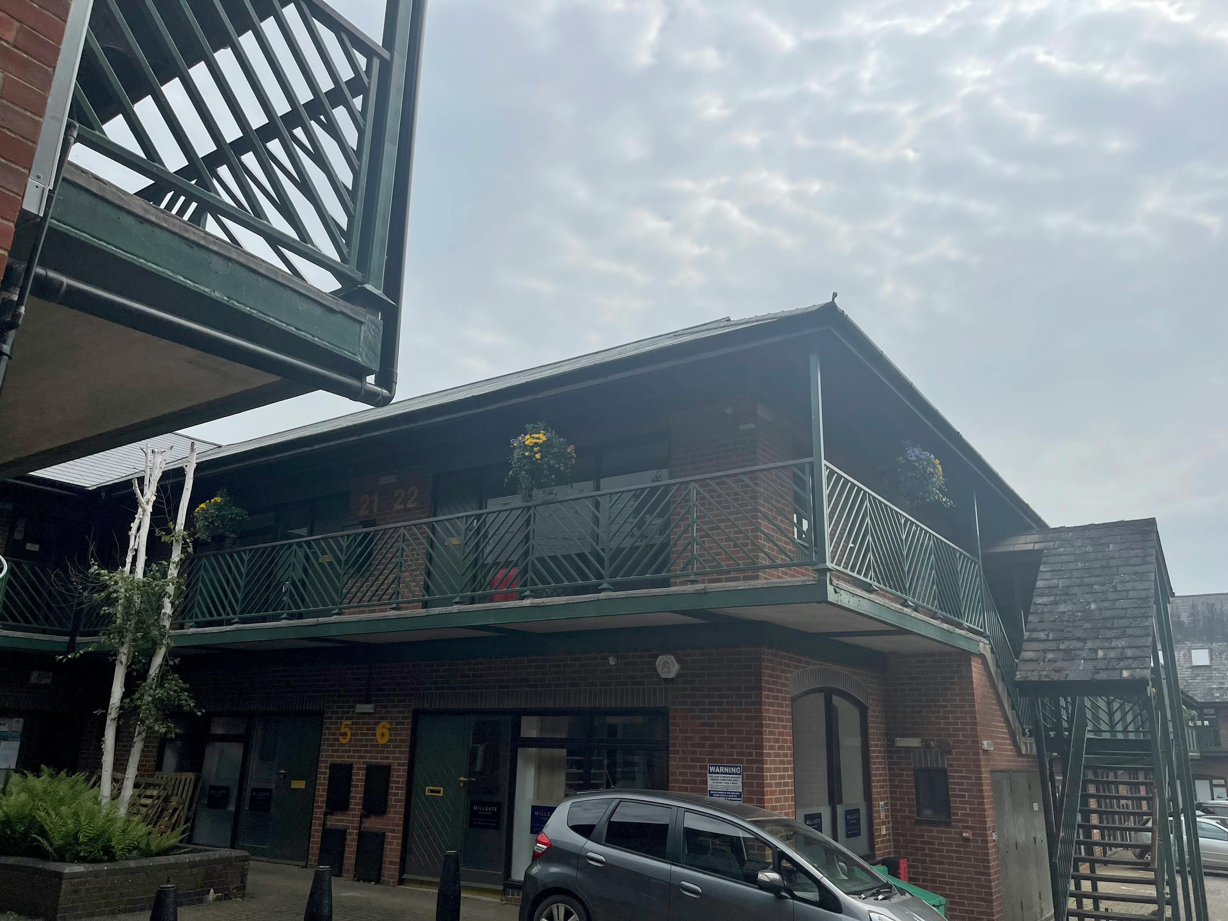 Office in Winchester - photo 4