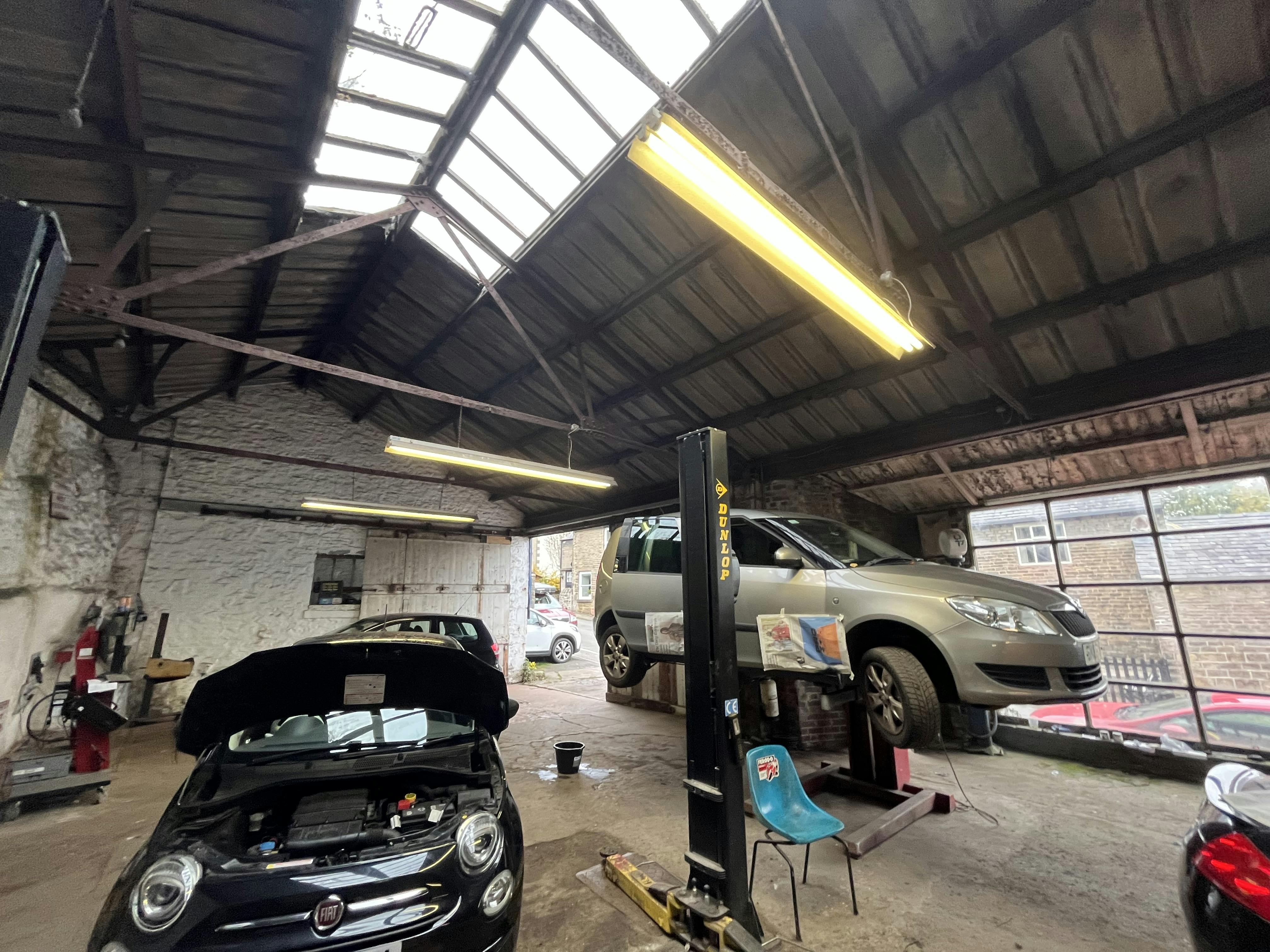Old Road Garage, High Peak, Industrial / Investment For Sale - IMG_0217.jpg