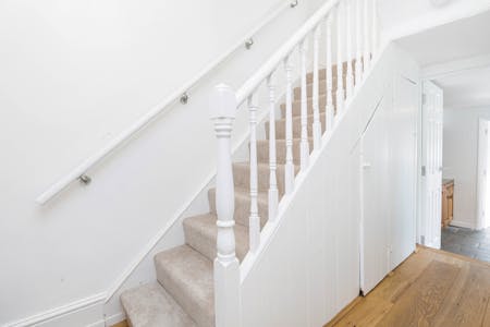 Frobisher Street, London, Semi-detached / Terraced house To Let - Hallway