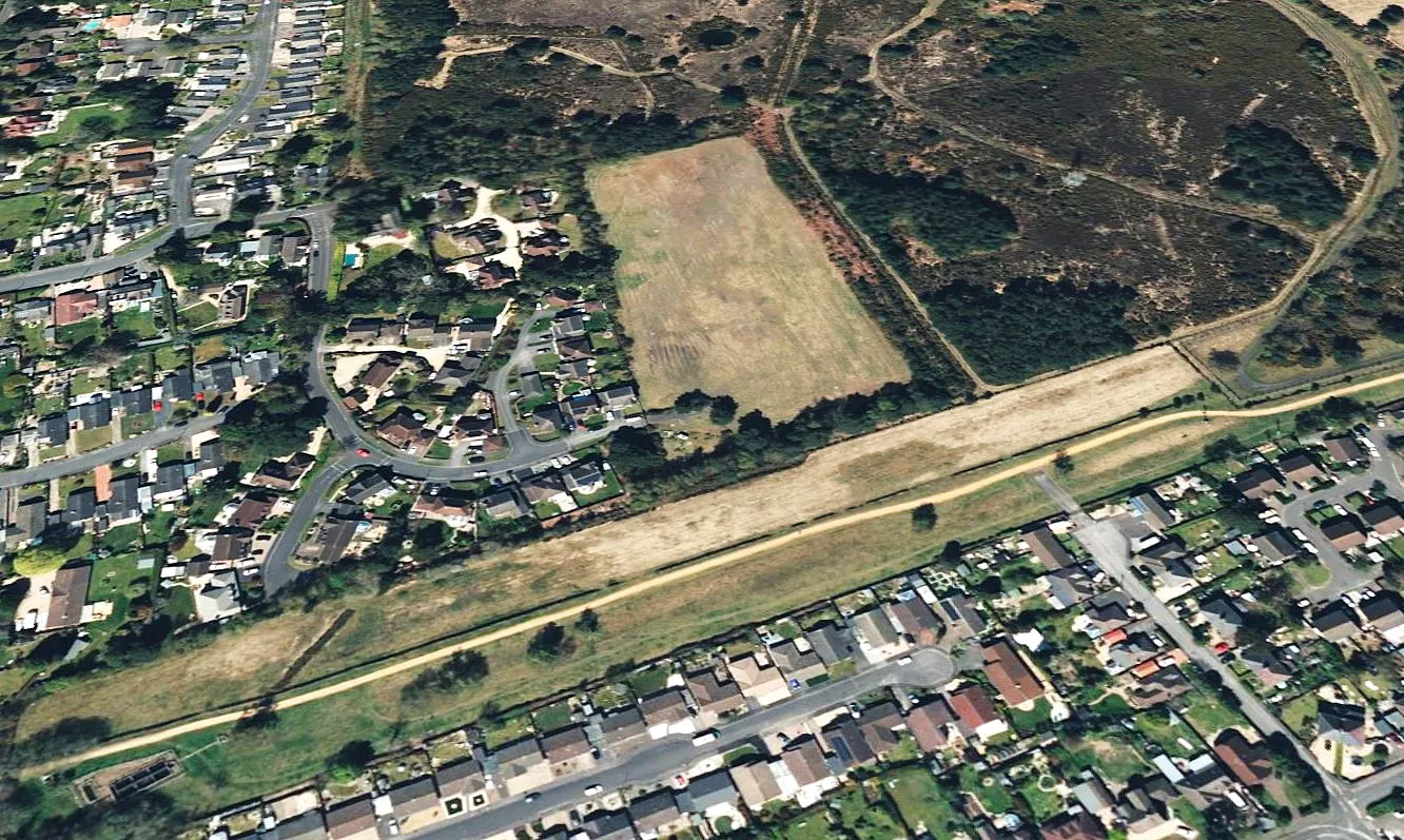 Land in Ferndown