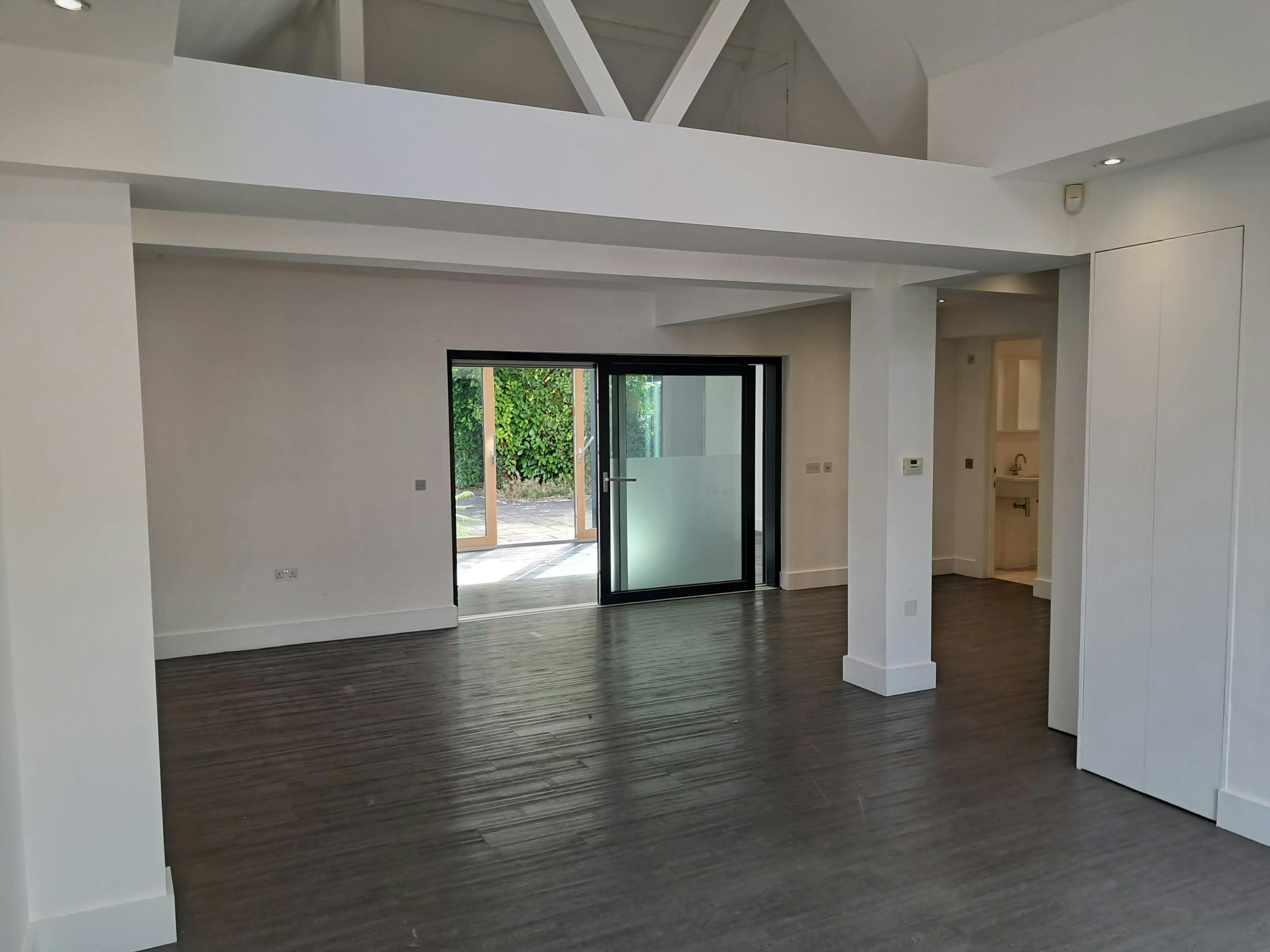 1 Haverleigh House, Ascot, Retail To Let - promN3qU0rY.jpeg