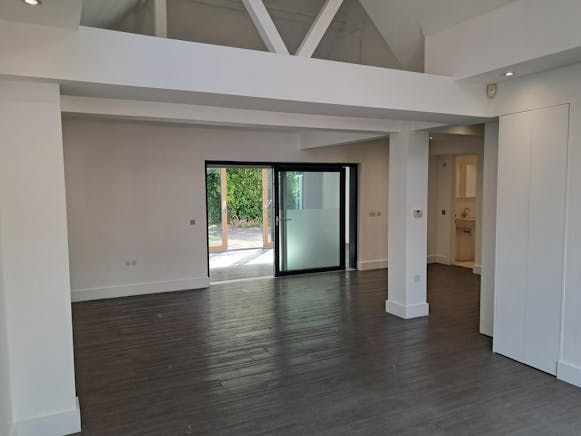 1 Haverleigh House, Ascot, Retail To Let - promN3qU0rY.jpeg