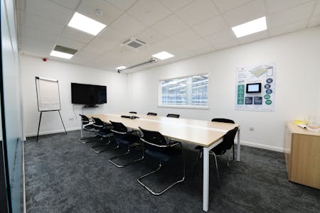 Unit 2, Merlin Park, Trafford Park, Industrial To Let - DSC_62362.jpg