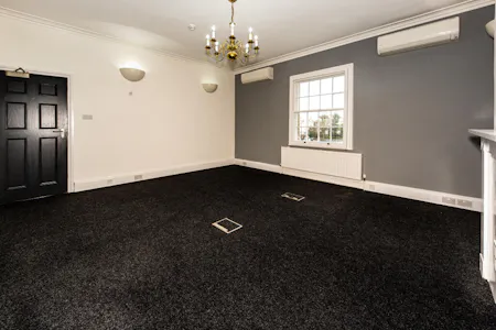 11 Waterloo Place, Leamington Spa, Serviced Office To Let - Internal 3.jpeg