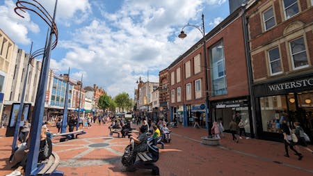 90-93 Broad Street, Reading, Class E Retail / Leisure / Retail / Retail - In Town To Let - PXL_20240507_123805478.jpg