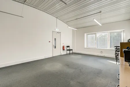 Second Floor, Unit 7, English Business Park, Hove, Business Park / E (Commercial / Business / Service) / Office To Let - 7 English Business Park Final-10.jpg