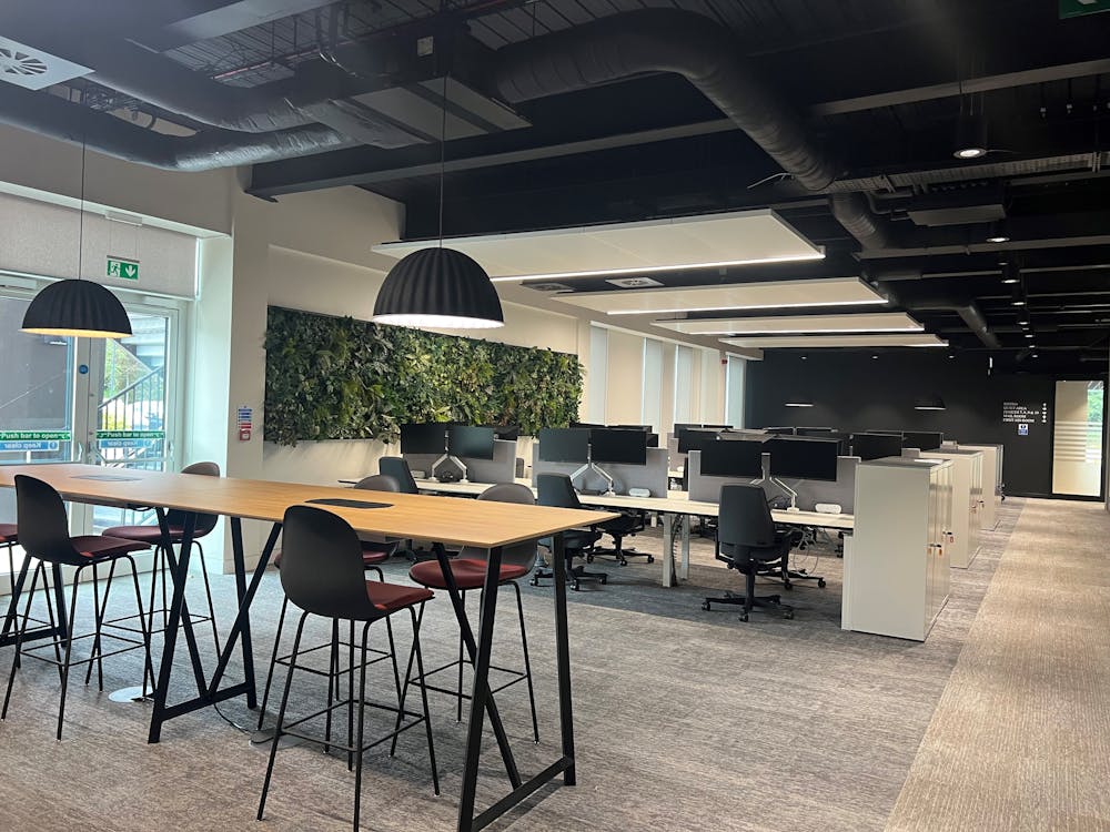 Building 5, 5 Foundation Park, Maidenhead, Office Lease Assignment - open plan 1.jpg