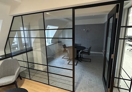 38 Threadneedle Street, 38 Threadneedle Street, London, Office To Let - meeting room 1.jpeg