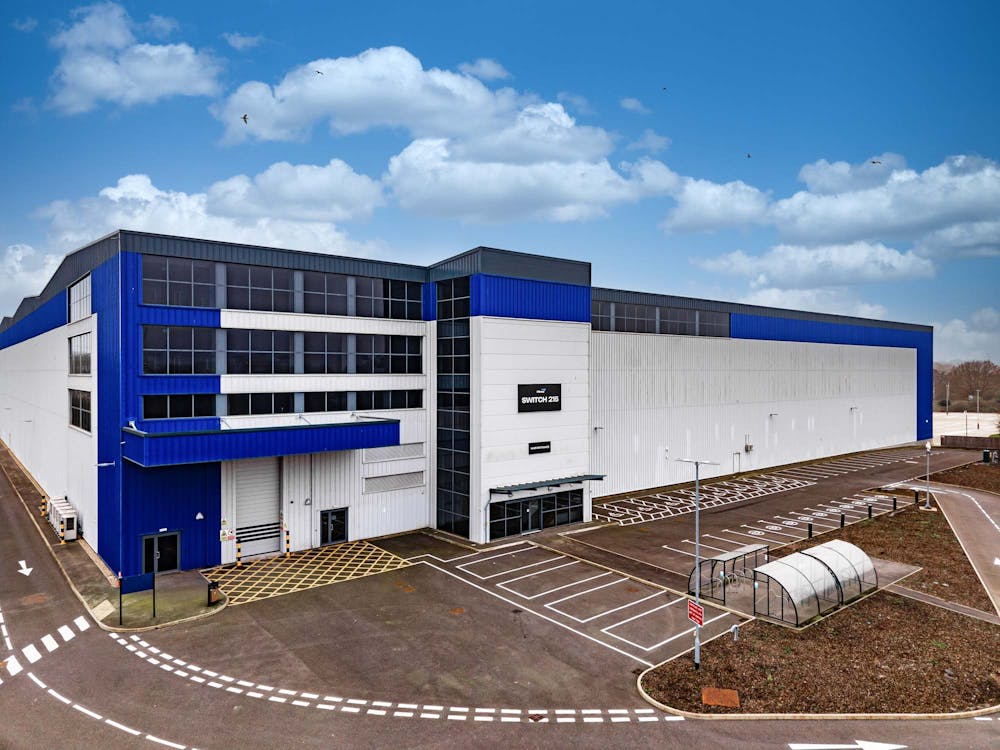 Switch 215, Harris Way - gbharr02_0085.jpg